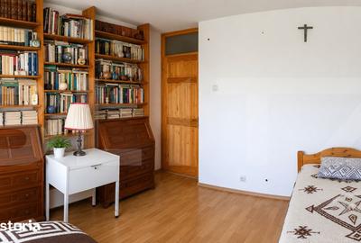 Apartament cu 3 camere decomandat în Lenin