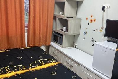 Garsonieră decomandată în Rogerius