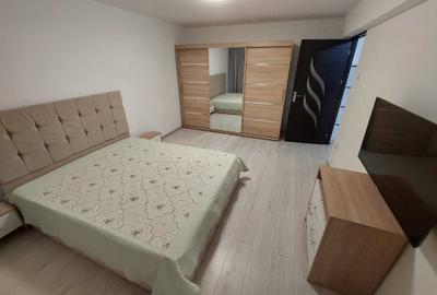 Apartament cu 2 camere decomandat în Obor