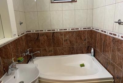 Apartament cu 3 camere decomandat în Central - 4