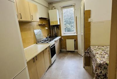 Apartament cu 4 camere decomandat în Gheorgheni