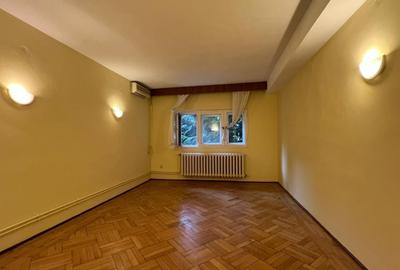 Casă individuală cu 6 camere cu Canalizare în Domenii - 5