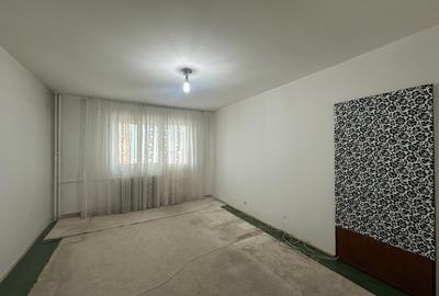 Apartament cu 2 camere decomandat în Vest