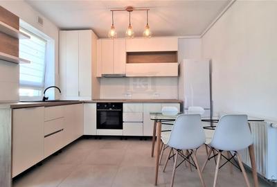Apartament cu 2 camere semidecomandat în Tractorul - 4