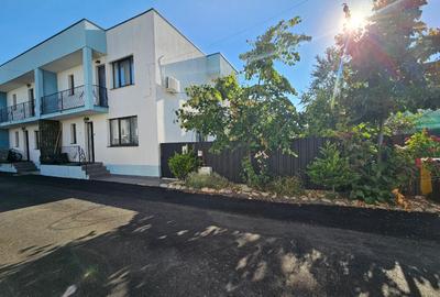 Duplex cu 4 camere cu Teren 300 Mp în Domnești