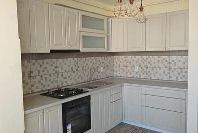 Apartament cu 3 camere semidecomandat în Florești