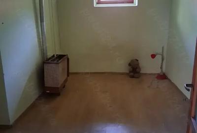 Casă cu 3 camere cu Teren 1200 Mp în Central - 4
