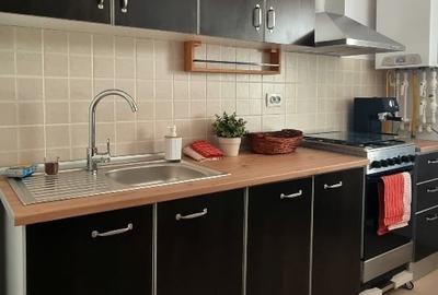 Apartament cu 2 camere decomandat, mobilat în Central - 1