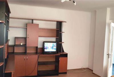 Apartament cu 3 camere decomandat în Crihala - 4