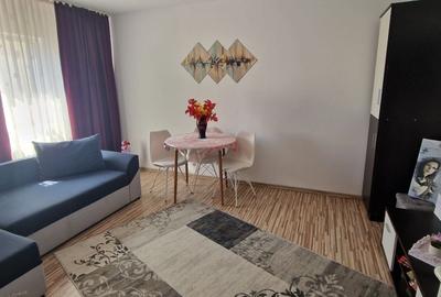 Apartament cu 4 camere decomandat în Inel II