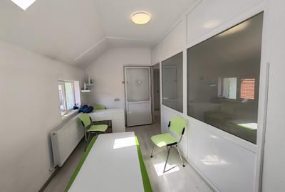 Apartament cu 3 camere semidecomandat în Central - 7