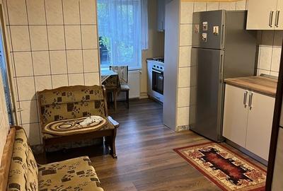 Casă cu 3 camere decomandat în Central - 1