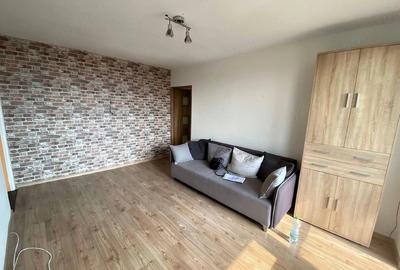 Apartament cu 2 camere decomandat în Soarelui