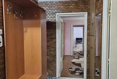 Apartament cu 3 camere semidecomandat în Podu Roș - 6