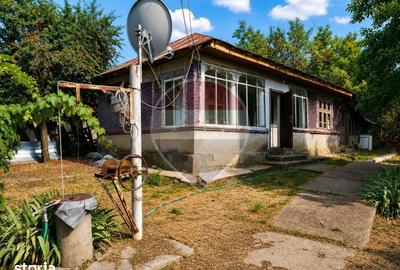 Casă cu 3 camere cu Teren 1200 Mp în Călugăreni