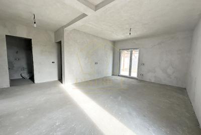 Duplex cu 4 camere cu Canalizare în Giroc