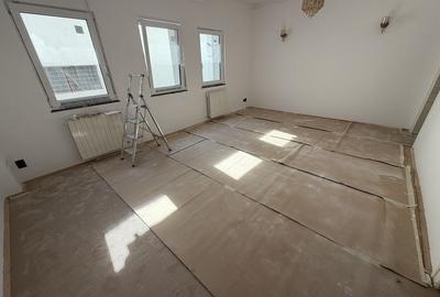 Casă cu 4 camere în Bucureștii Noi