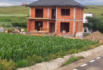 Casă cu 4 camere în Exterior Vest - 2