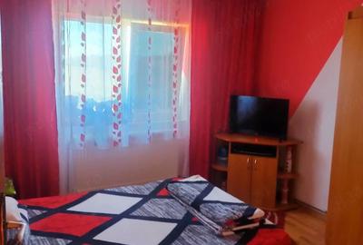 Apartament cu 3 camere decomandat în Central - 2