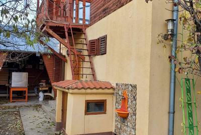 Casă cu 3 camere cu Teren 300 Mp în Păulești - 1