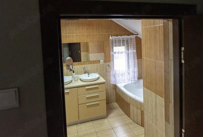 Casă cu 4 camere cu Teren 3200 Mp în Archiș - 9