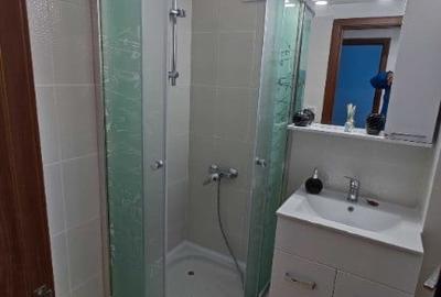 Apartament cu 3 camere semidecomandat în Unirii - 2
