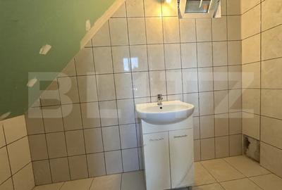 Casă cu 2 camere cu Teren 200 Mp în Central