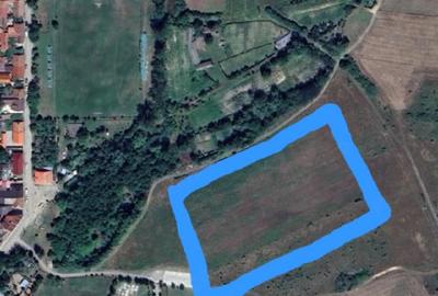 Teren de 15000 mp, în Central - 1