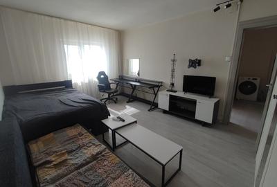 Garsonieră decomandată în Complex Studențesc