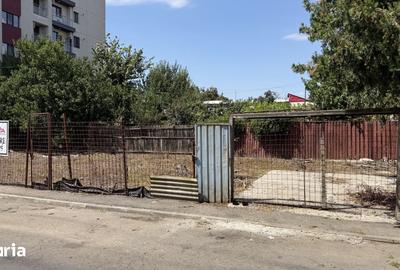 Teren de 302 mp, în Militari