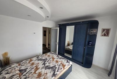 Apartament cu 2 camere decomandat în Casa de Cultură - 4