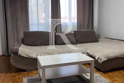 Apartament cu 3 camere semidecomandat, mobilat în Cantemir
