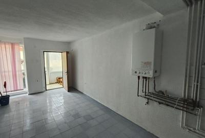 Apartament cu 3 camere decomandat în Zamora - 6