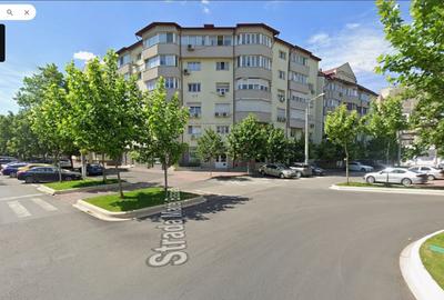 Apartament cu 3 camere în Centrul Civic