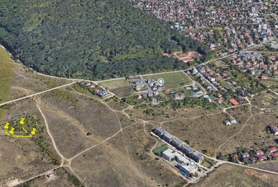 Teren de 2199 mp, în Sisești