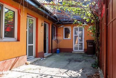 Casă cu 9 camere cu Teren 160 Mp în Chitila