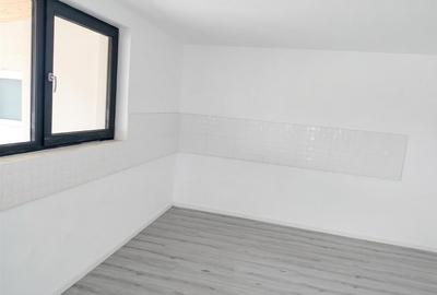 Casă cu 4 camere cu Teren 460 Mp în Nojorid - 12
