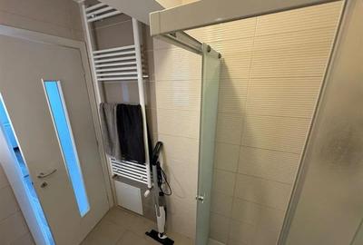 Apartament cu 3 camere decomandat în Tractorul - 13