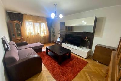Apartament cu 3 camere decomandat în Rogerius