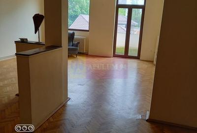 Apartament cu 5 camere semidecomandat în Mitropolie - 1