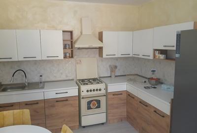 Casă individuală cu 4 camere cu Teren 1400 Mp în Luptători