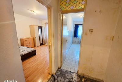 Garsonieră decomandată în 9 Mai