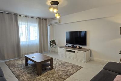 Apartament cu 3 camere în Apărătorii Patriei