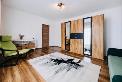 Apartament cu 2 camere decomandat în Exterior Vest