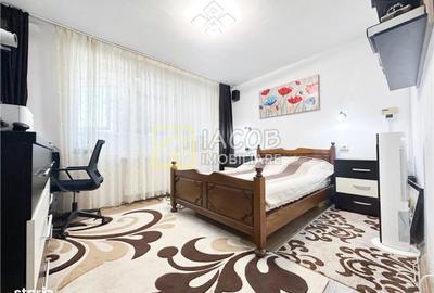 Apartament cu 2 camere decomandat în Cornișa