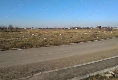 Teren de 2150 mp, în Central