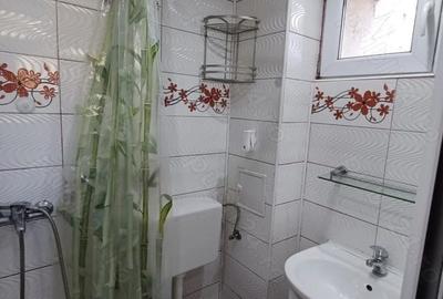 Garsonieră decomandată în Titan - 2