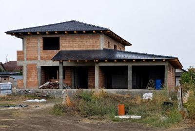 Casă cu 4 camere în Central