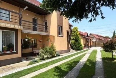 Casă cu 5 camere cu Teren 912 Mp în Central