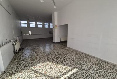 Spațiu comercial, de 240 mp, în Central - 9
